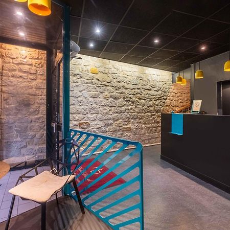 Hotel Daval Paris Bagian luar foto